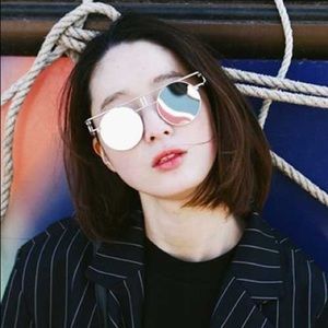 Meet your Posher, Hoang